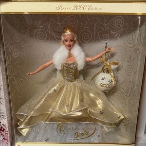 Barbie Special 2000 Edition in Gold Gown
